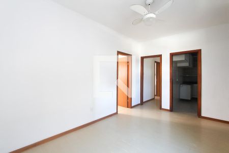 Sala de apartamento à venda com 3 quartos, 84m² em Chácara das Pedras, Porto Alegre