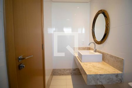 Apartamento para alugar com 150m², 3 quartos e 2 vagas Apartamento para alugar com 150m², 3 quartos e 2 vagasBanheiro da suíte 1