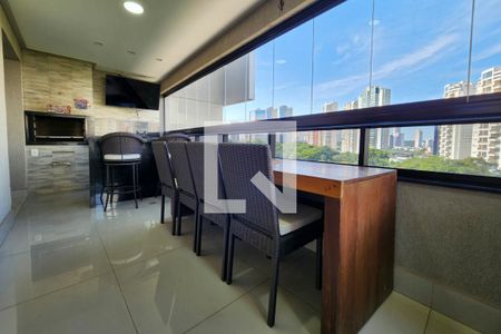 Apartamento para alugar com 150m², 3 quartos e 2 vagas Apartamento para alugar com 150m², 3 quartos e 2 vagasVaranda