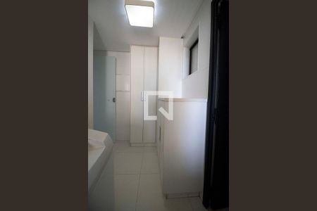 Apartamento para alugar com 150m², 3 quartos e 2 vagas Apartamento para alugar com 150m², 3 quartos e 2 vagasÁrea de serviço