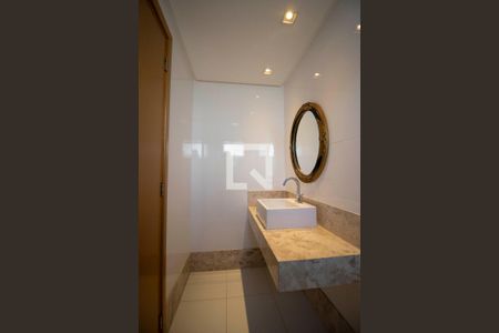 Apartamento para alugar com 150m², 3 quartos e 2 vagas Apartamento para alugar com 150m², 3 quartos e 2 vagasBanheiro da suíte 1