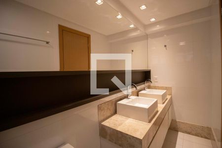 Apartamento para alugar com 150m², 3 quartos e 2 vagas Apartamento para alugar com 150m², 3 quartos e 2 vagasBanheiro da suíte 3