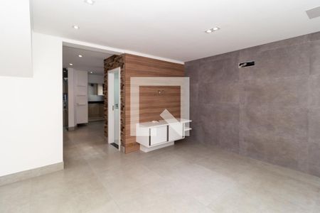 Casa para alugar com 130m², 3 quartos e 1 vagaSala 