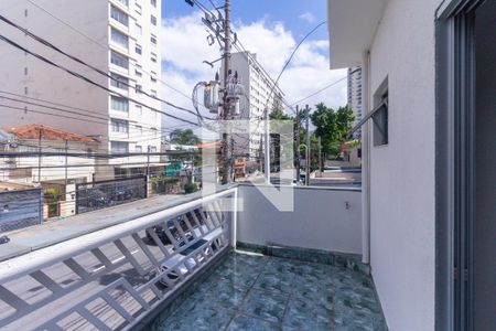 Varanda de casa para alugar com 3 quartos, 220m² em Cambuci, São Paulo