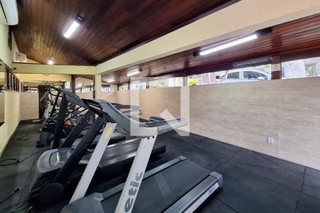 Casa de condomínio à venda com 210m², 3 quartos e 2 vagas Casa de condomínio à venda com 210m², 3 quartos e 2 vagasÁrea comum - Academia