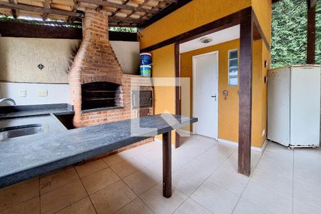 Casa de condomínio à venda com 210m², 3 quartos e 2 vagas Casa de condomínio à venda com 210m², 3 quartos e 2 vagasChurrasqueira