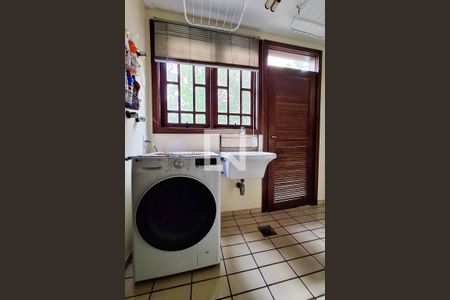 Casa de condomínio à venda com 210m², 3 quartos e 2 vagas Casa de condomínio à venda com 210m², 3 quartos e 2 vagasÁrea de Serviço