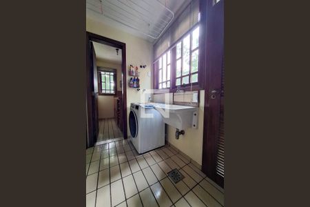 Casa de condomínio à venda com 210m², 3 quartos e 2 vagas Casa de condomínio à venda com 210m², 3 quartos e 2 vagasÁrea de Serviço