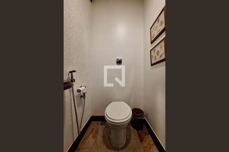 Casa de condomínio à venda com 210m², 3 quartos e 2 vagas Casa de condomínio à venda com 210m², 3 quartos e 2 vagasLavabo