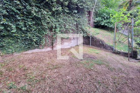 Casa de condomínio à venda com 210m², 3 quartos e 2 vagas Casa de condomínio à venda com 210m², 3 quartos e 2 vagasCampo