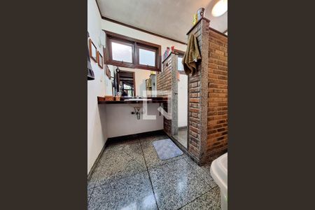 Casa de condomínio à venda com 210m², 3 quartos e 2 vagas Casa de condomínio à venda com 210m², 3 quartos e 2 vagasBanheiro Social