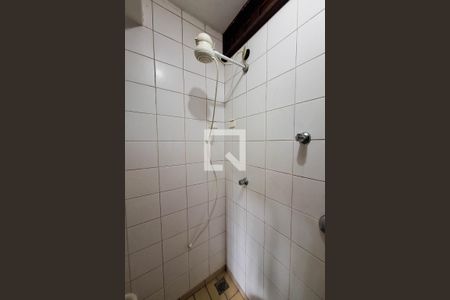 Casa de condomínio à venda com 210m², 3 quartos e 2 vagas Casa de condomínio à venda com 210m², 3 quartos e 2 vagasBanheiro de serviço