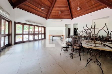 Casa de condomínio à venda com 210m², 3 quartos e 2 vagas Casa de condomínio à venda com 210m², 3 quartos e 2 vagasÁrea comum - Salão de festas