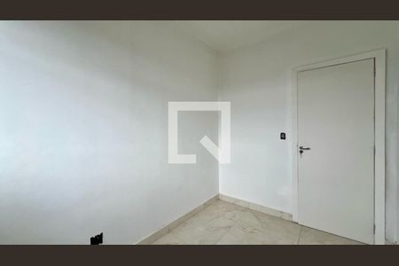 Quarto 2 de apartamento para alugar com 3 quartos, 75m² em Carlos Prates, Belo Horizonte