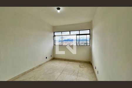 Quarto 1 de apartamento para alugar com 3 quartos, 75m² em Carlos Prates, Belo Horizonte