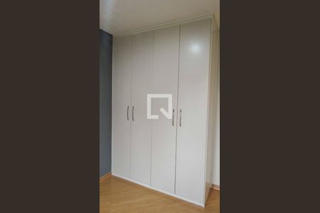 Quarto de apartamento para alugar com 2 quartos, 50m² em São Pedro, Osasco