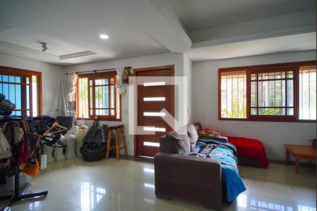 Sala de casa à venda com 3 quartos, 280m² em Morro Santana, Porto Alegre