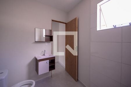Banheiro de casa para alugar com 1 quarto, 50m² em Vila Moraes, São Paulo