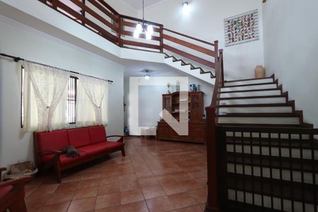 Casa à venda com 233m², 4 quartos e 3 vagasSala