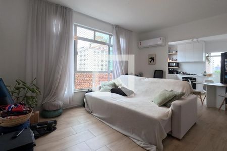 Sala de Estar  de apartamento para alugar com 2 quartos, 72m² em Ponta da Praia, Santos