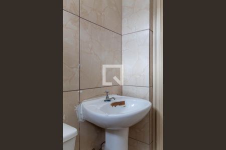 Banheiro de casa para alugar com 1 quarto, 35m² em Jardim Jaú (zona Leste), São Paulo