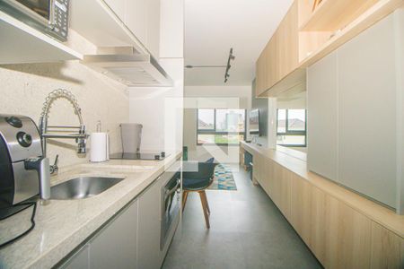 Cozinha de kitnet/studio para alugar com 1 quarto, 28m² em Petrópolis, Porto Alegre