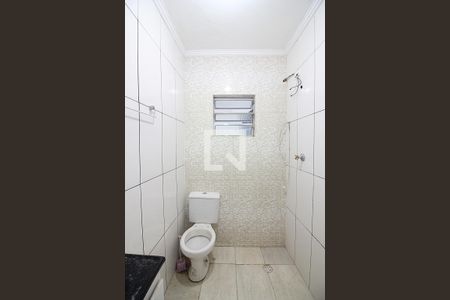 Banheiro Social de casa para alugar com 1 quarto, 50m² em Jardim Calux, São Bernardo do Campo
