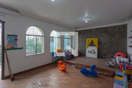 Sala de casa à venda com 4 quartos, 531m² em São Pedro, Belo Horizonte