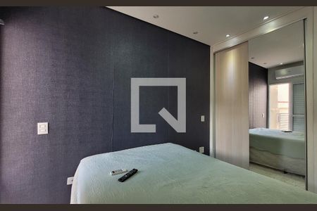 Quarto de apartamento à venda com 2 quartos, 100m² em Jardim Santo Alberto, Santo André