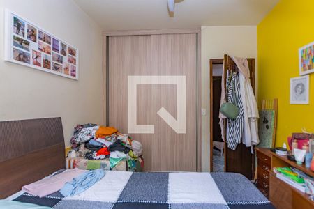 Quarto 1 de apartamento à venda com 2 quartos, 70m² em João Pinheiro, Belo Horizonte