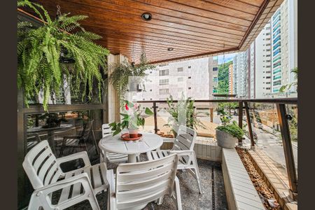 sacada de apartamento para alugar com 3 quartos, 140m² em Barra Funda, Guarujá