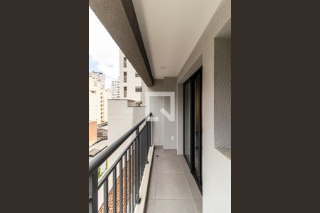 Varanda de kitnet/studio para alugar com 1 quarto, 27m² em Vila Buarque, São Paulo