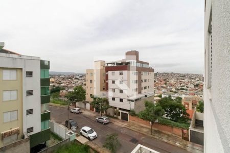 Vista da sala  de apartamento à venda com 3 quartos, 70m² em Manacás, Belo Horizonte