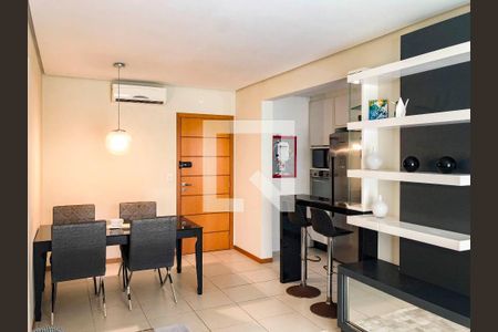 Sala Estar / Jantar de apartamento para alugar com 2 quartos, 75m² em Campeche, Florianópolis