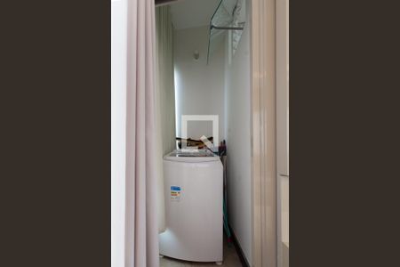 Apartamento à venda com 237m², 3 quartos e 3 vagas Apartamento à venda com 237m², 3 quartos e 3 vagasÁrea de Serviço