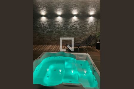 Apartamento à venda com 237m², 3 quartos e 3 vagas Apartamento à venda com 237m², 3 quartos e 3 vagasCobertura