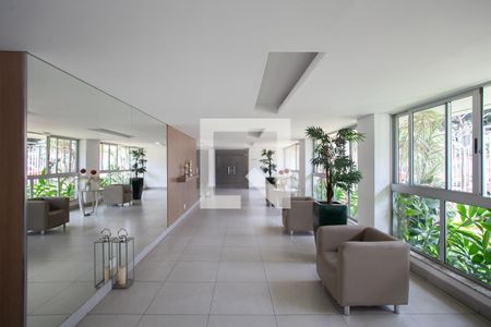 Apartamento à venda com 237m², 3 quartos e 3 vagas Apartamento à venda com 237m², 3 quartos e 3 vagasHall de entrada