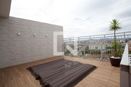 Apartamento à venda com 237m², 3 quartos e 3 vagas Apartamento à venda com 237m², 3 quartos e 3 vagasCobertura