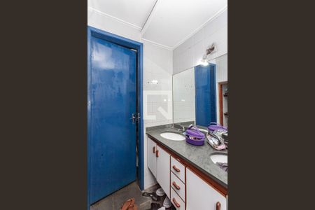 Banheiro de casa para alugar com 3 quartos, 300m² em Vila Mariana, São Paulo
