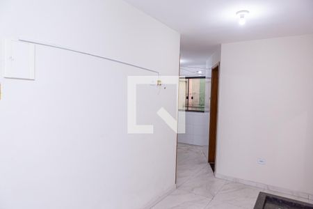 Sala e cozinha de apartamento para alugar com 2 quartos, 40m² em Vila Marieta, São Paulo