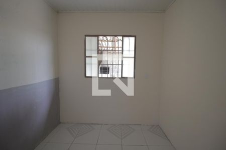 Quarto de casa para alugar com 2 quartos, 200m² em Mathias Velho, Canoas