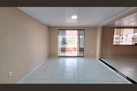 Sala de casa para alugar com 2 quartos, 48m² em Parque Uruguaiana, Duque de Caxias