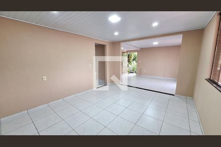 Quarto de casa para alugar com 2 quartos, 48m² em Parque Uruguaiana, Duque de Caxias