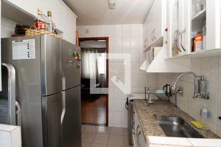 Cozinha de apartamento à venda com 3 quartos, 57m² em Silveira, Belo Horizonte