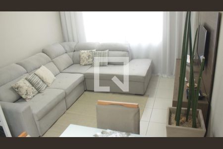 Sala de casa à venda com 3 quartos, 89m² em Parque Sabara, São Paulo