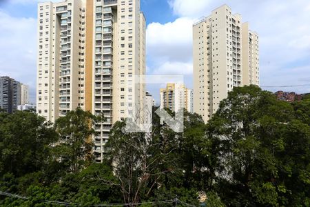 Varanda vista de kitnet/studio à venda com 1 quarto, 38m² em Vila Andrade, São Paulo