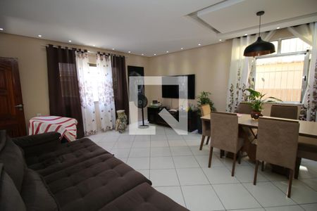 Sala de casa à venda com 5 quartos, 191m² em Higienópolis, Rio de Janeiro
