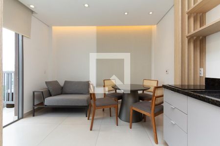 Sala/Cozinha de apartamento para alugar com 1 quarto, 36m² em Indianópolis, São Paulo