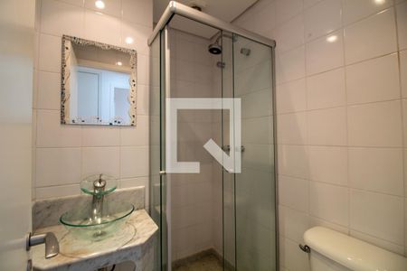 Banheiro de apartamento à venda com 2 quartos, 64m² em Brooklin Novo, São Paulo