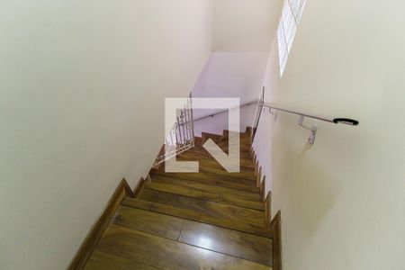 Escada de casa à venda com 3 quartos, 102m² em Vila Jacuí, São Paulo